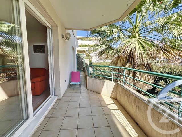 Appartement T2 à vendre - 2 pièces - 38.0 m2 - 06 - PROVENCE-ALPES-COTE-D-AZUR - Century 21 Marina Baie Des Anges