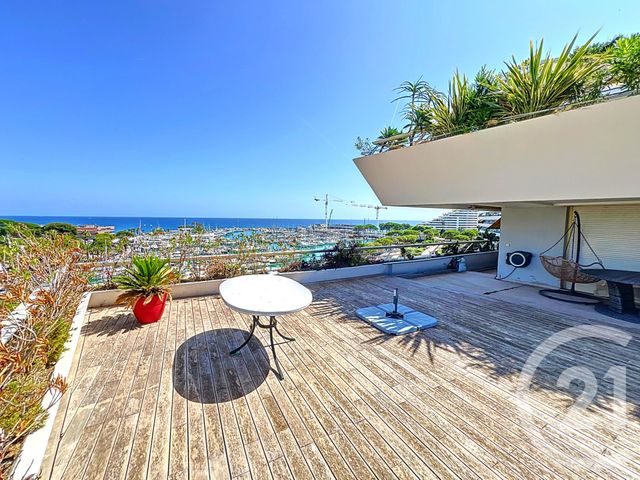 Appartement F5 à vendre - 4 pièces - 136.0 m2 - VILLENEUVE LOUBET - 06 - PROVENCE-ALPES-COTE-D-AZUR - Century 21 Marina Baie Des Anges